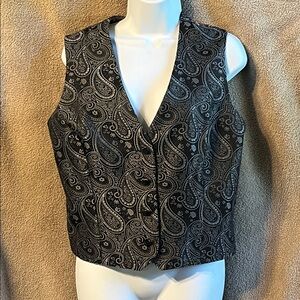 New York & Company Black Paisley Women's Vest